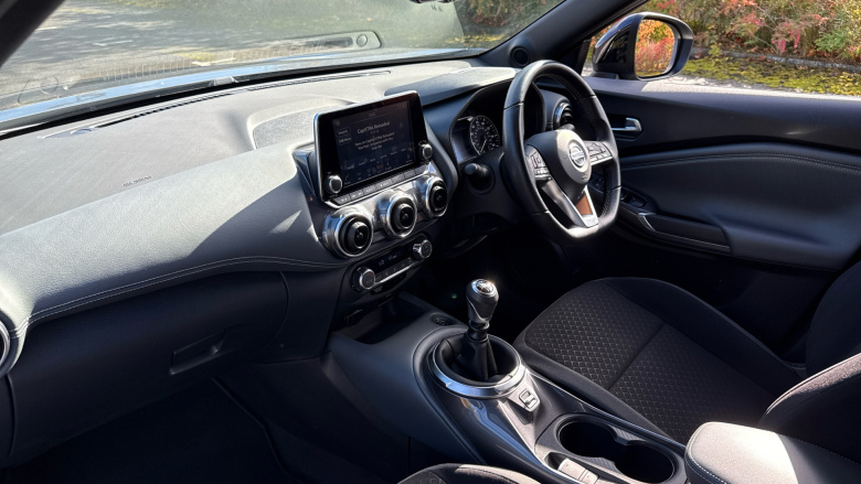 Nissan Juke 1.0 DiG-T 114 N-Connecta 5dr Petrol Hatchback